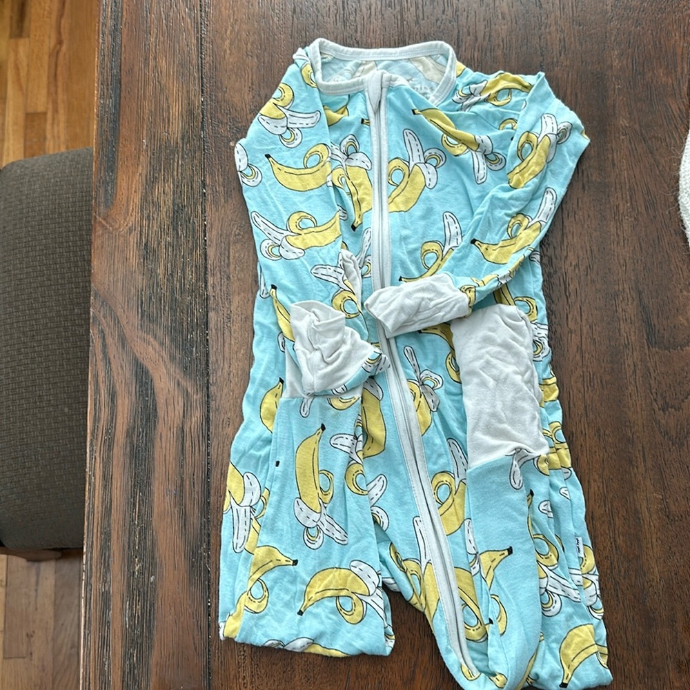 Little sleepies 18/14 months. Signs of wear due to washing